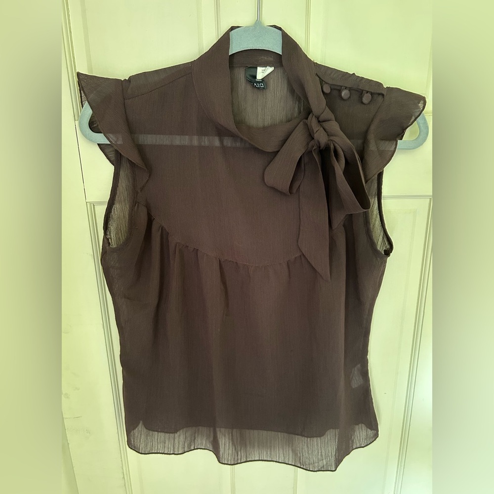H&M Elegant Brown Sleeveless Top